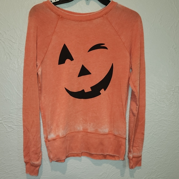 Greyson Tops - Pumpkin Retro Style Distressed Halloween crewneck